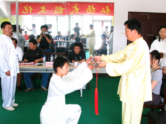 按此在新窗口浏览图片