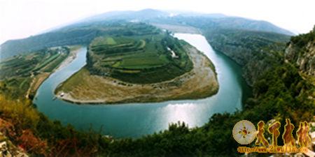 四川南部县发现巨型天然